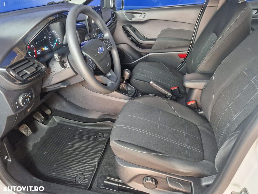 Ford Fiesta - 11