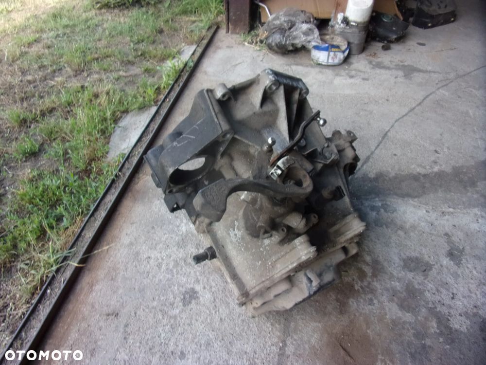 Skrzynia biegów manualna VW Skoda Seat Audi 1,2 GKU - 3