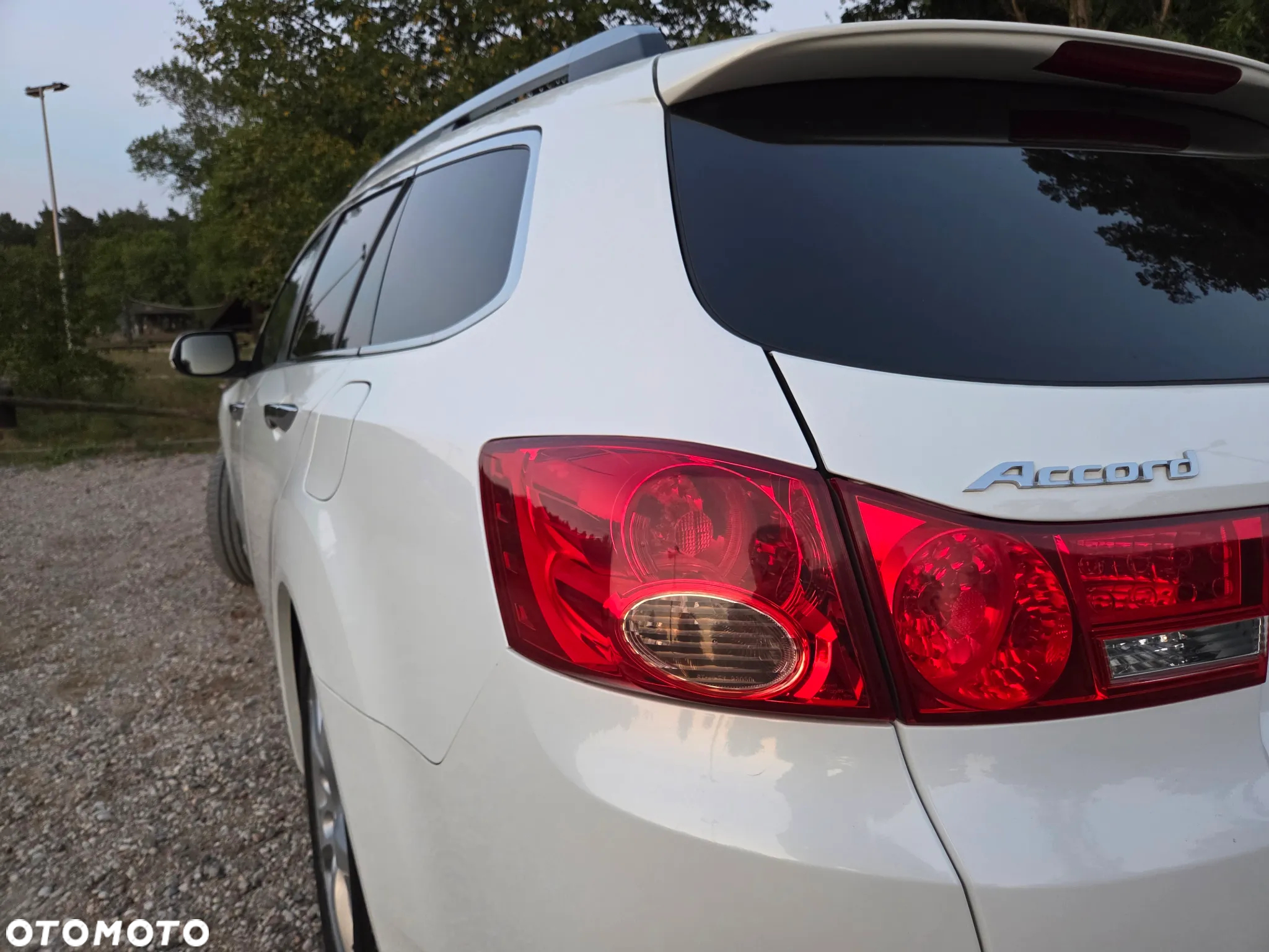 Honda Accord 2.0 Lifestyle - 12