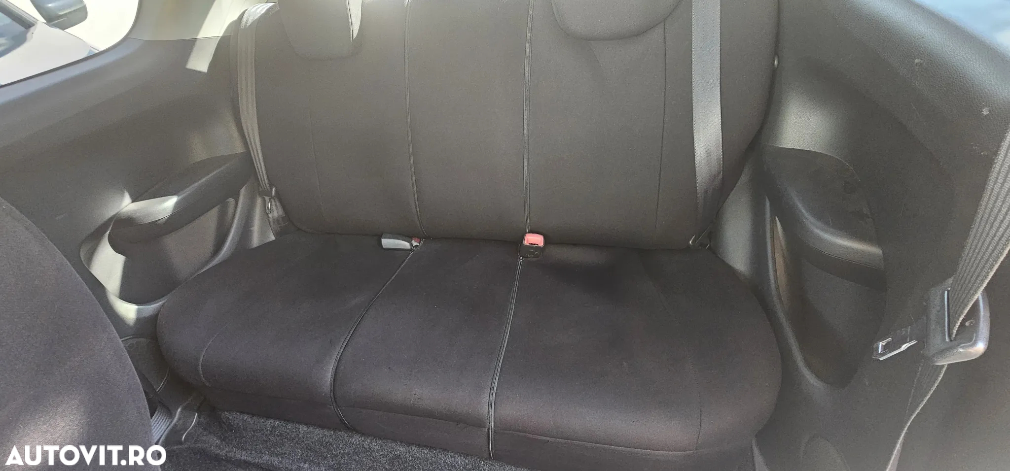 Suzuki Swift 1.6 SPORT - 8