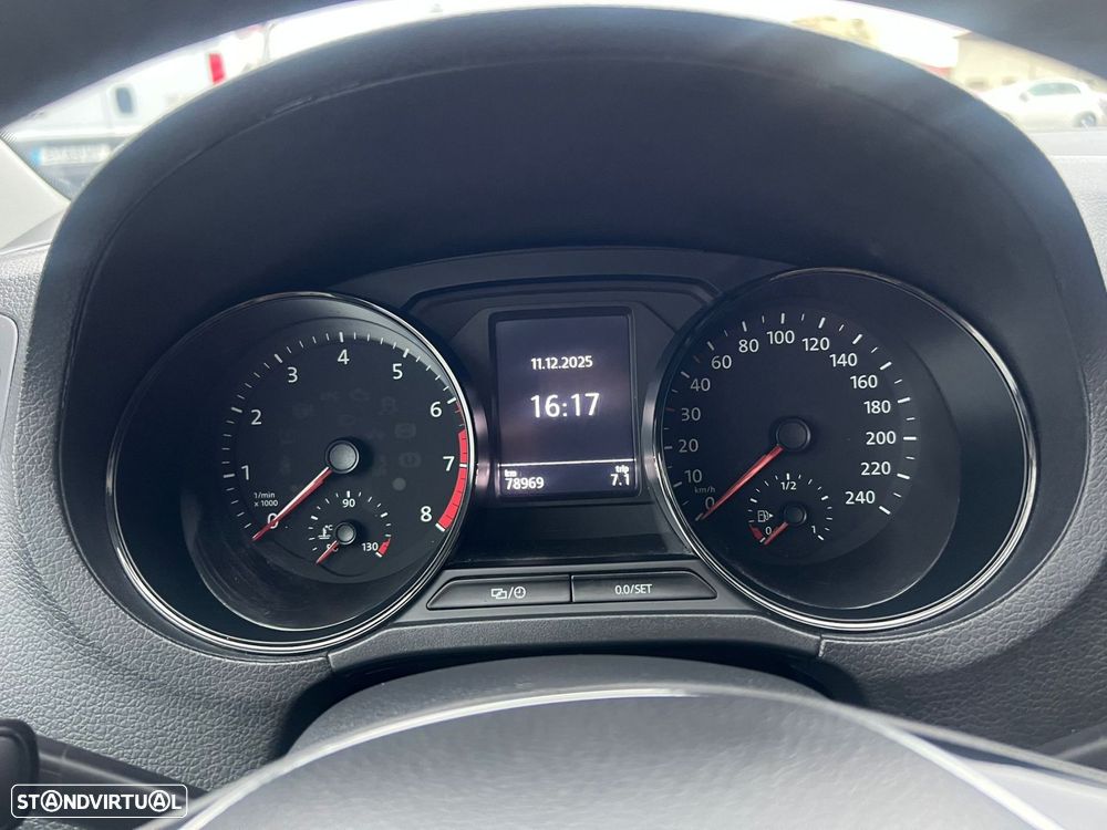 VW Polo 1.0 Confortline - 28