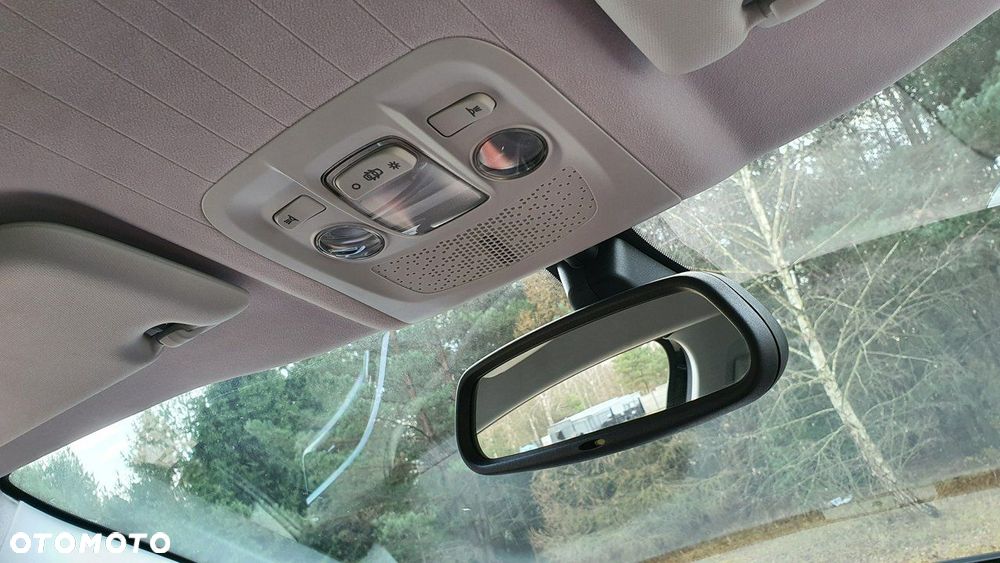 Peugeot 2008 1.6 VTi Style - 21