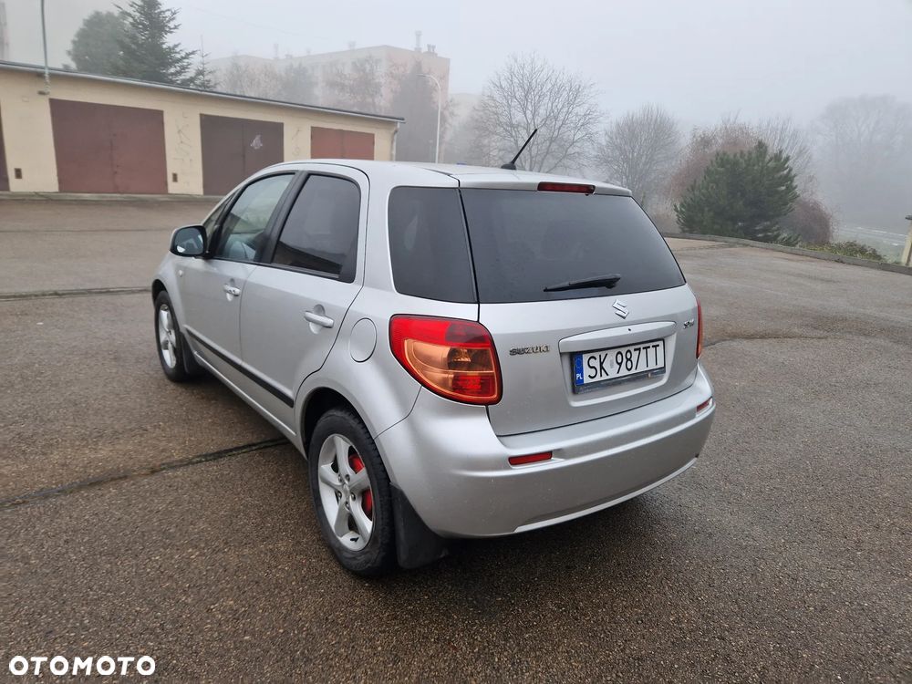 Suzuki SX4 1.6 GS / Premium - 7