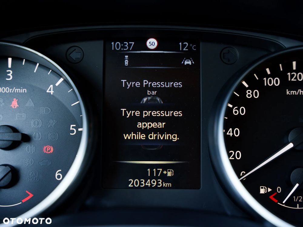 Nissan Qashqai 1.5 dCi N-Connecta - 28