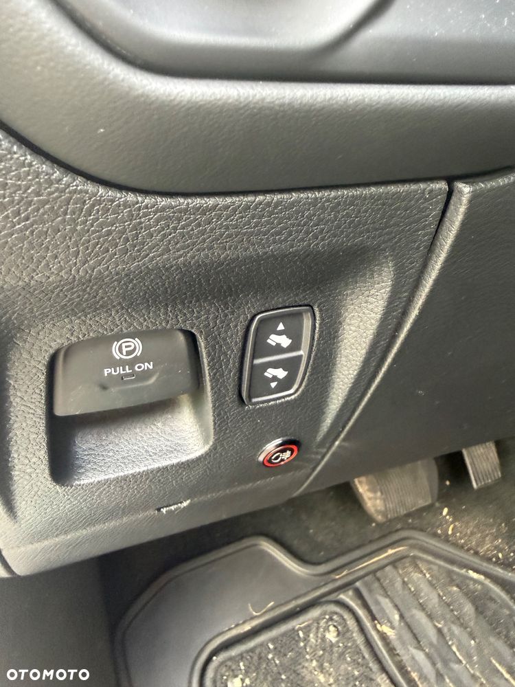 Dodge RAM 5.7 4x4 - 22