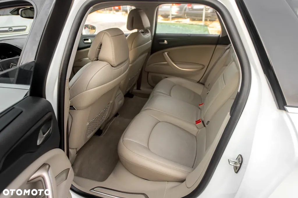Citroën C5 3.0 HDi V6 Exclusive Equilibre Navi - 19