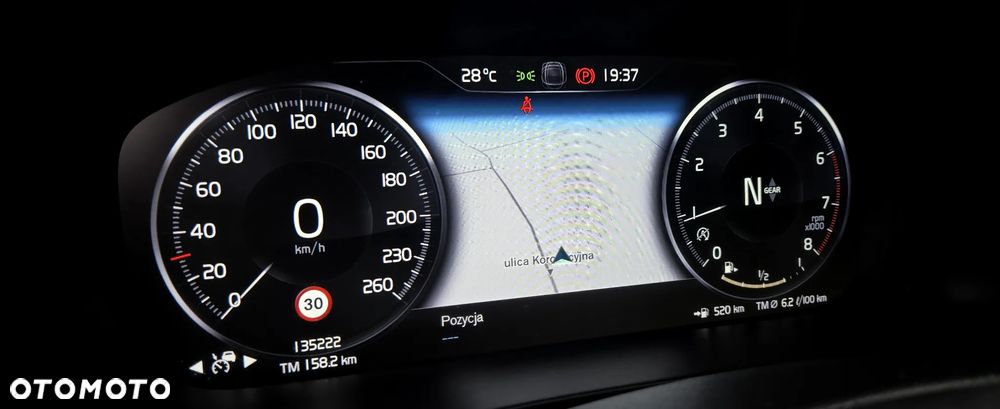 Volvo XC 40 T3 Momentum Pro - 25