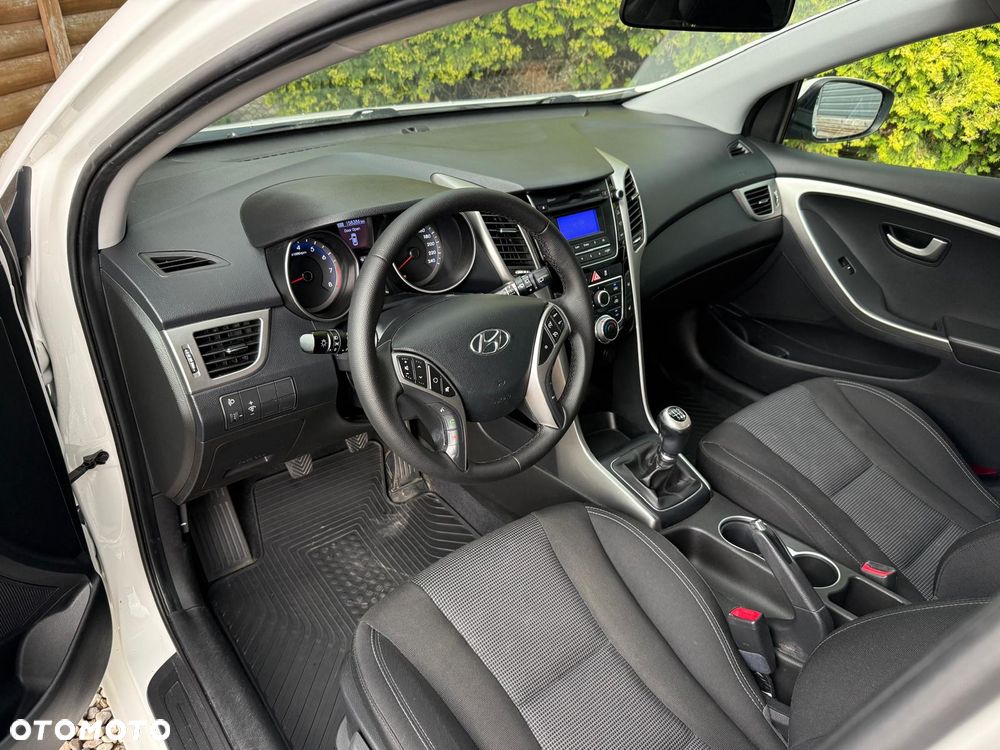 Hyundai i30 1.4 Classic + - 10