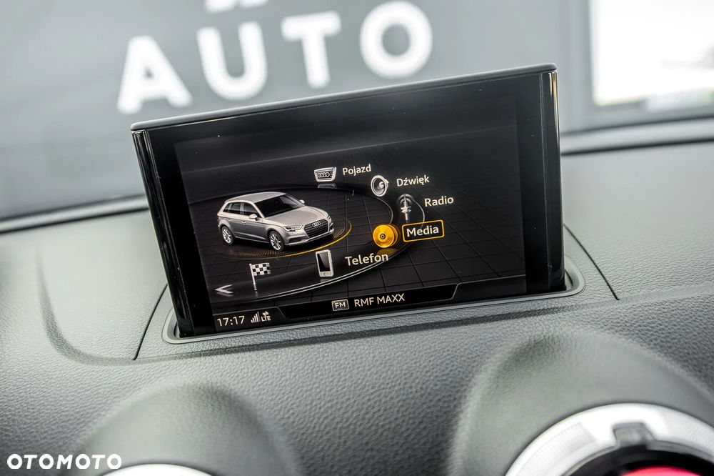 Audi S3 S tronic - 18