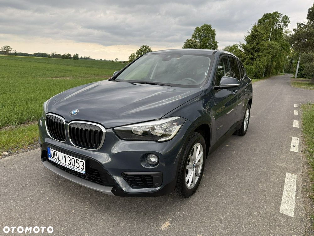 BMW X1 xDrive20i Advantage - 2