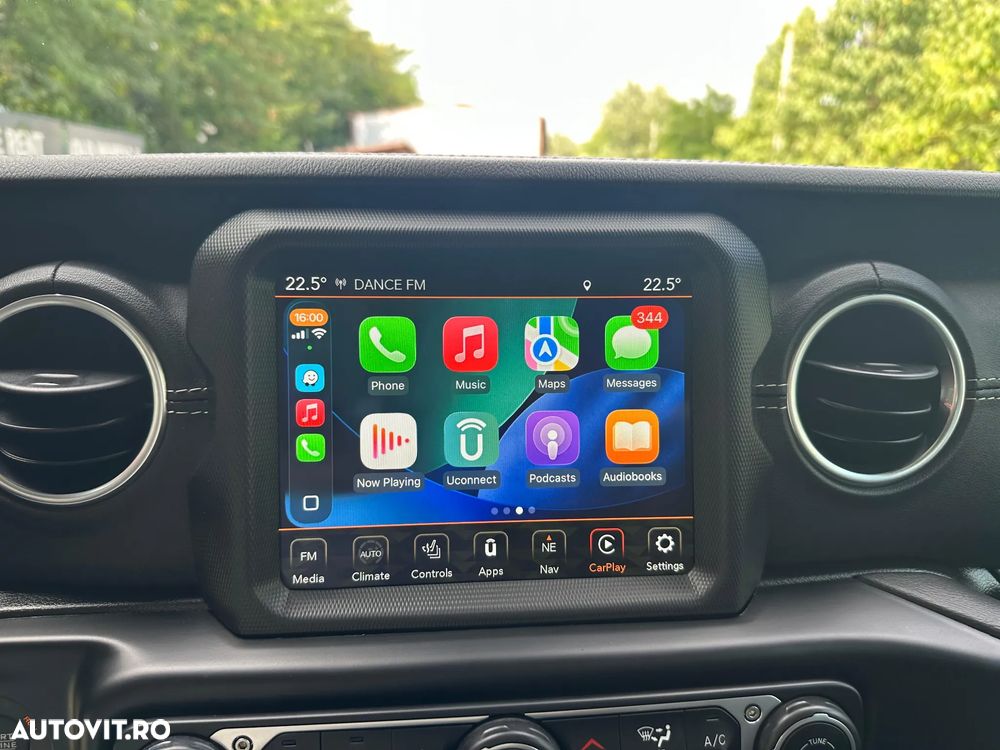 Jeep Wrangler 2.0 4xe AT8 PHEV Sahara - 28