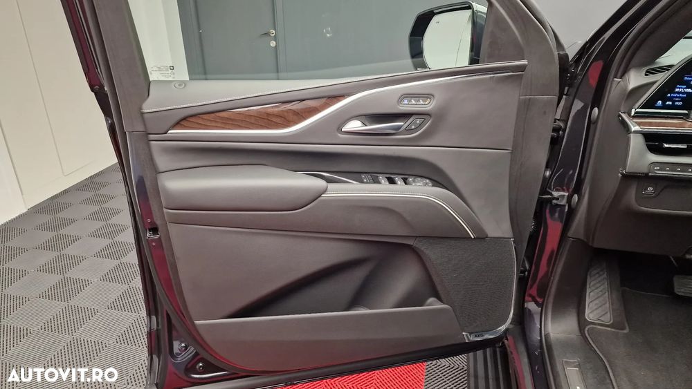 Cadillac Escalade 6.2 V8 AWD AT Premium - 11