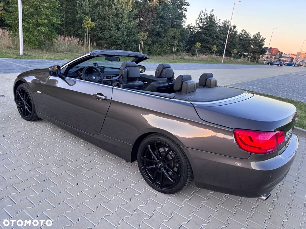 BMW Seria 3 320d - 12