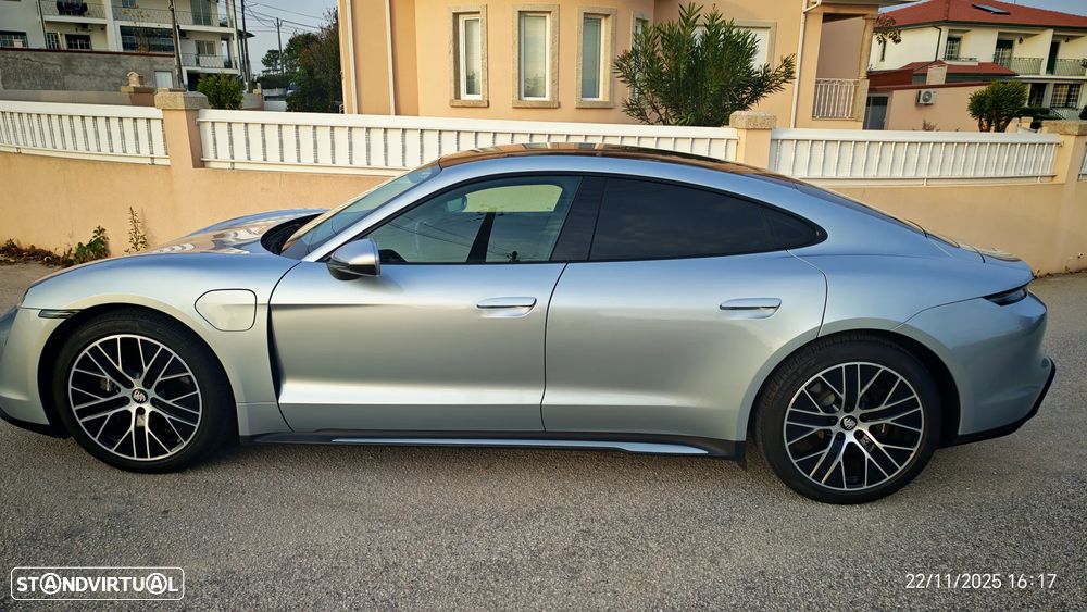 Porsche Taycan Standard - 15