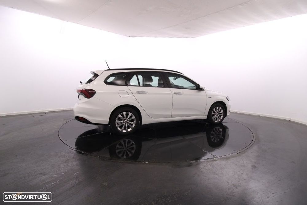 Fiat Tipo Station Wagon 1.3 M-Jet Lounge Tech - 8