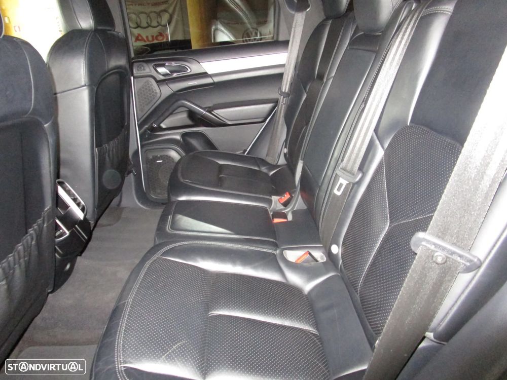 Porsche Cayenne S Tiptronic S - 28