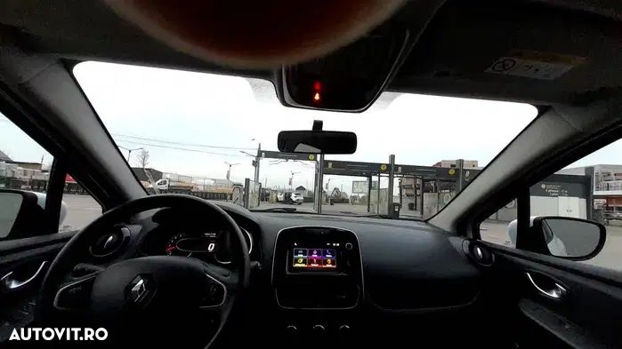 Renault Clio - 6