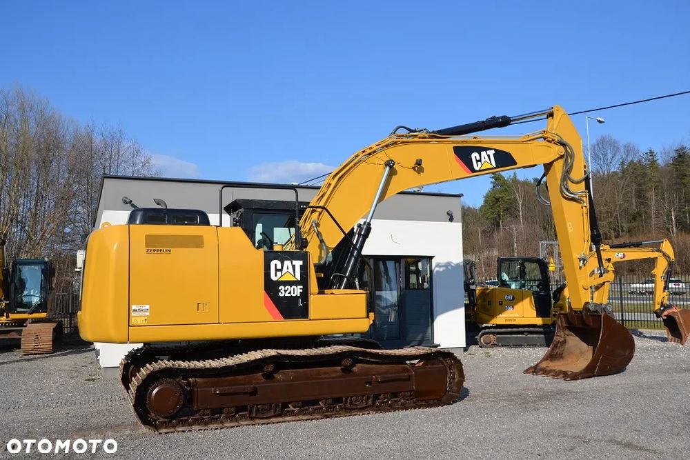 Caterpillar CAT 320 F - 11