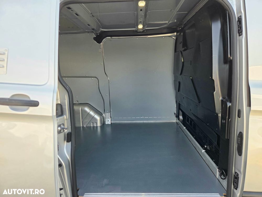 Ford Transit Custom L1H1 Cv Automata - 15