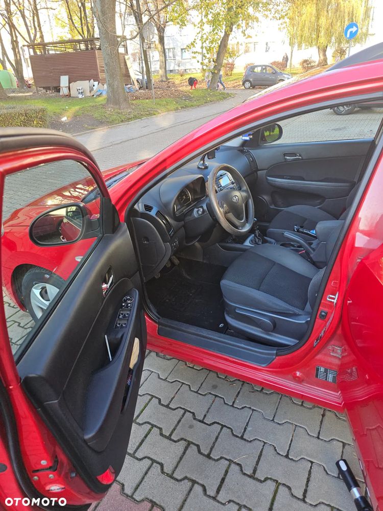 Hyundai i30 1.6 Comfort - 4
