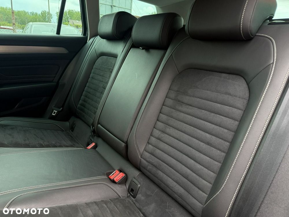 Volkswagen Passat 2.0 TSI Elegance DSG - 36