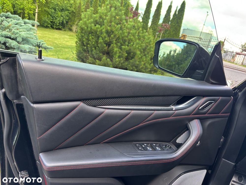 Maserati Levante - 14