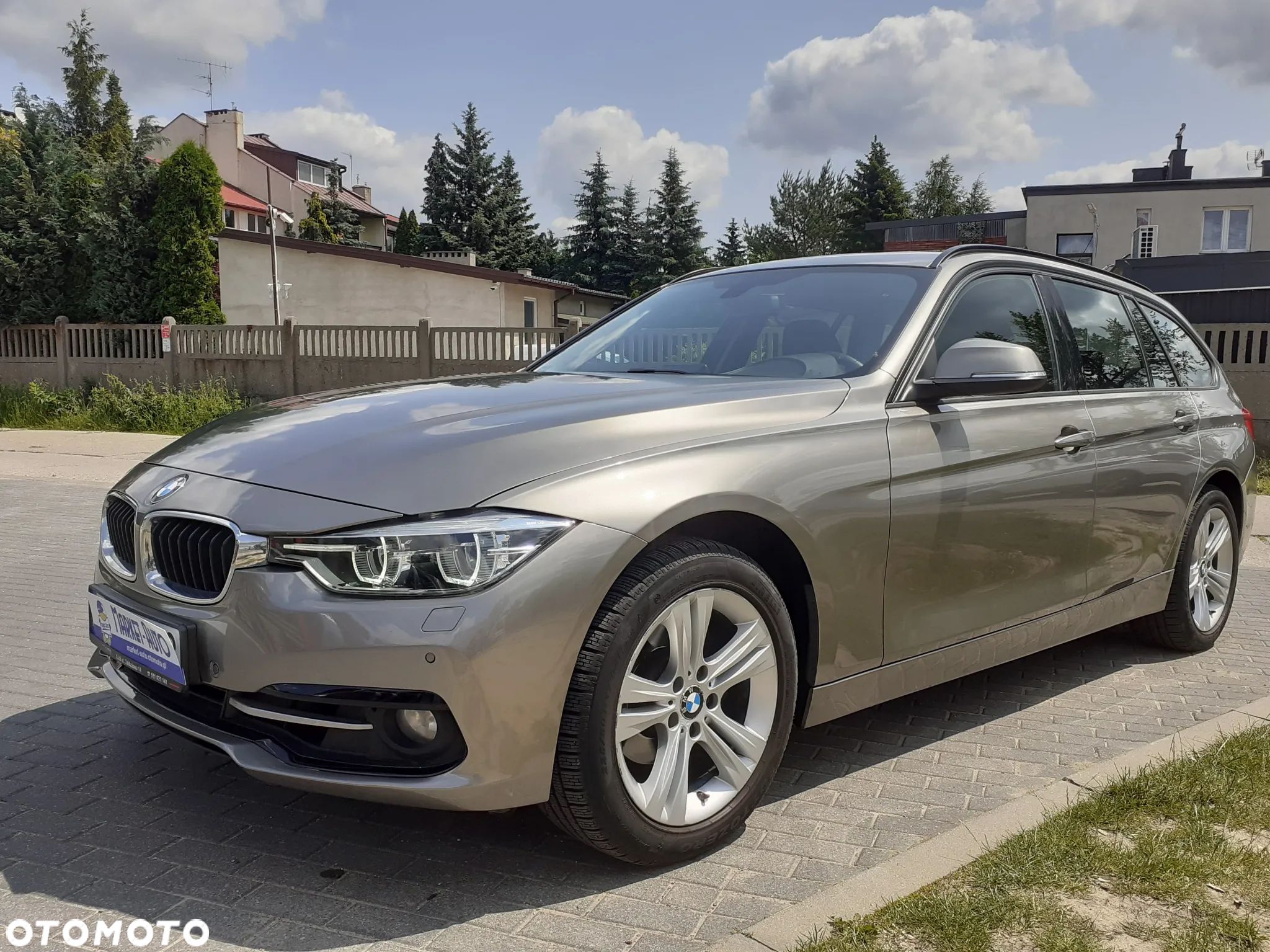 BMW Seria 3 320i xDrive - 1