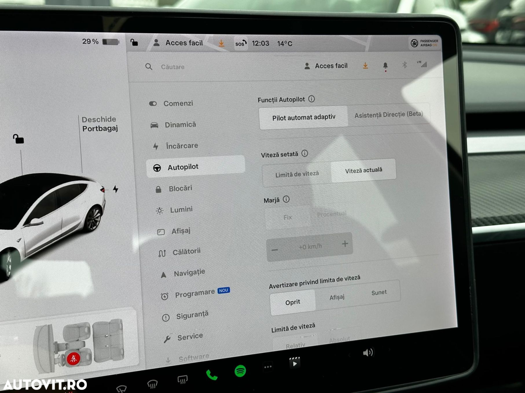 Tesla Model 3 - 32
