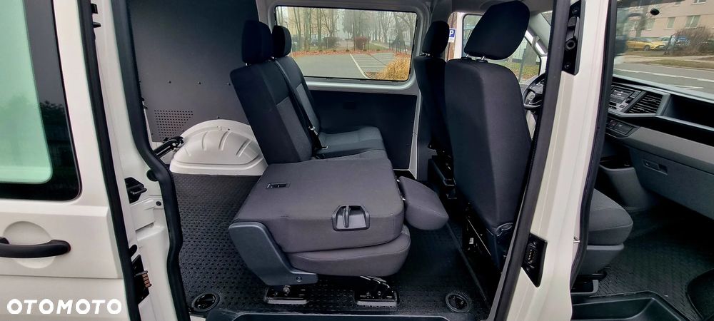 Volkswagen Transporter L1H1 Plus Trendline DSG - 18