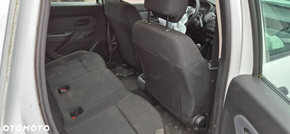 Dacia Duster 1.6 SCe Access - 9