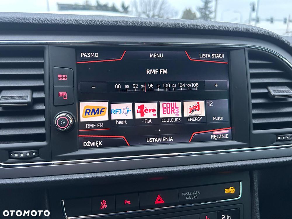 Seat Leon 2.0 TDI DPF Start&Stop DSG XCELLENCE - 32