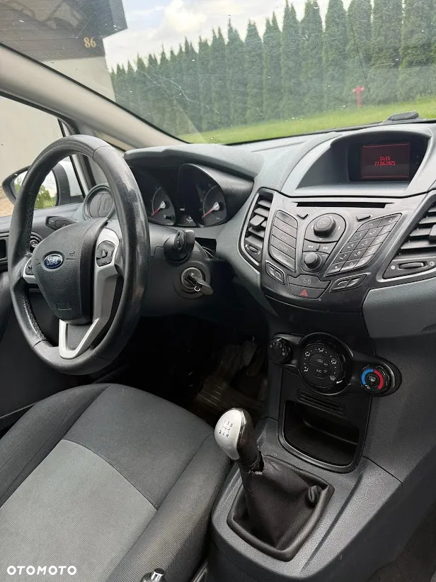 Ford Fiesta - 6