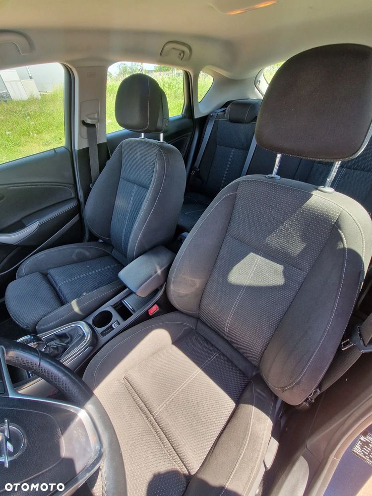 Opel Astra 1.4 T Cosmo - 8