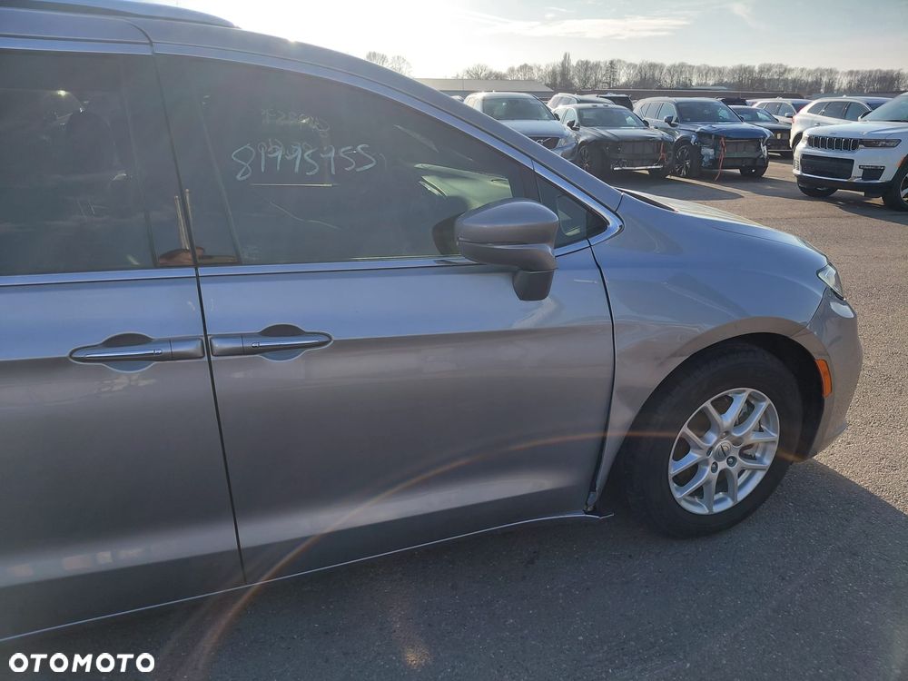 Chrysler Pacifica - 23