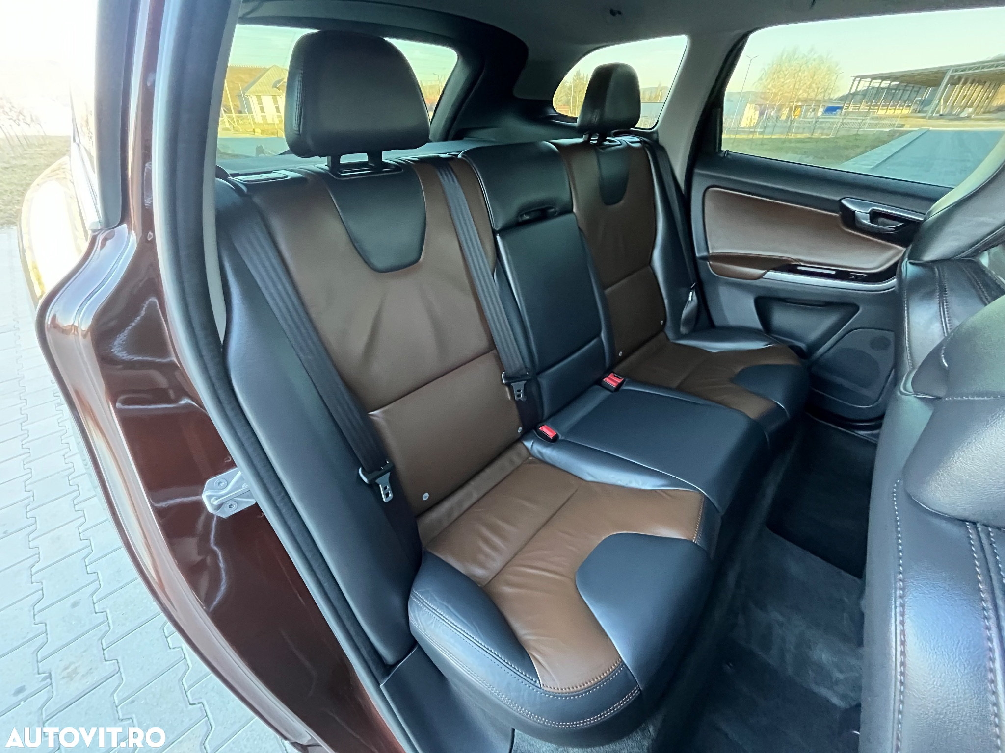 Volvo XC 60 D4 Geartronic Summum - 7