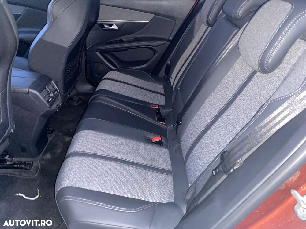 Peugeot 3008 PureTech 130 Stop & Start GPF Allure - 8