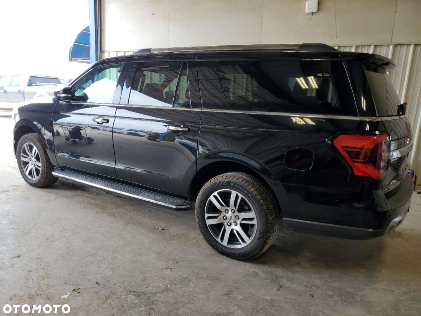 Ford Expedition - 2
