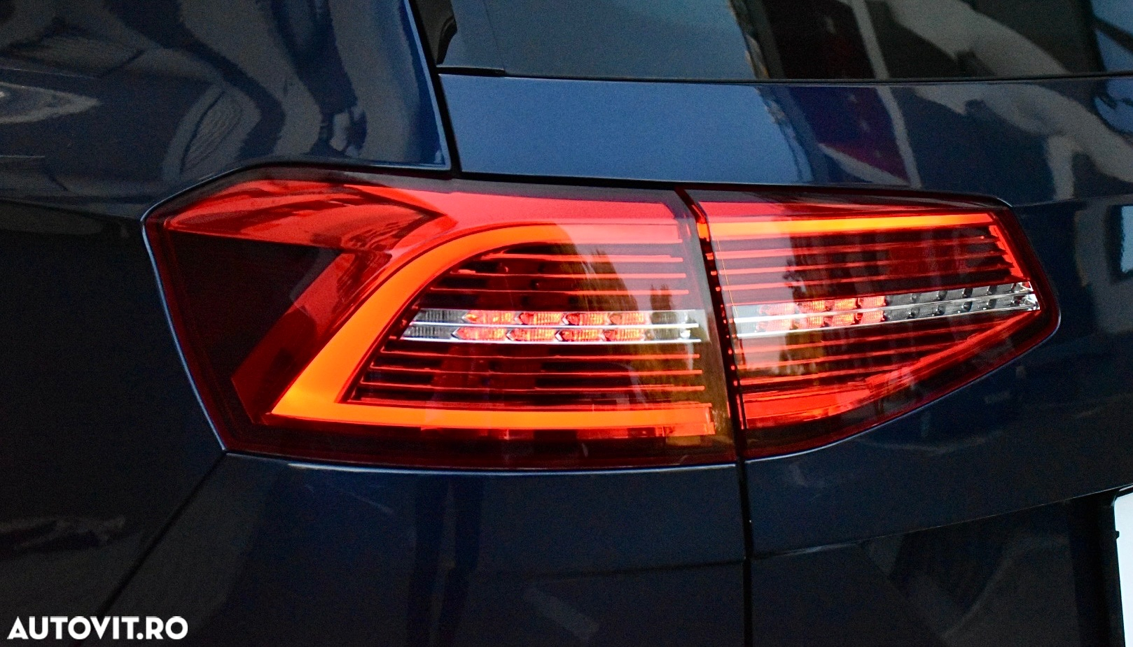 Volkswagen Passat Variant 2.0 TDI SCR DSG (BlueM. Tech) Highline - 19