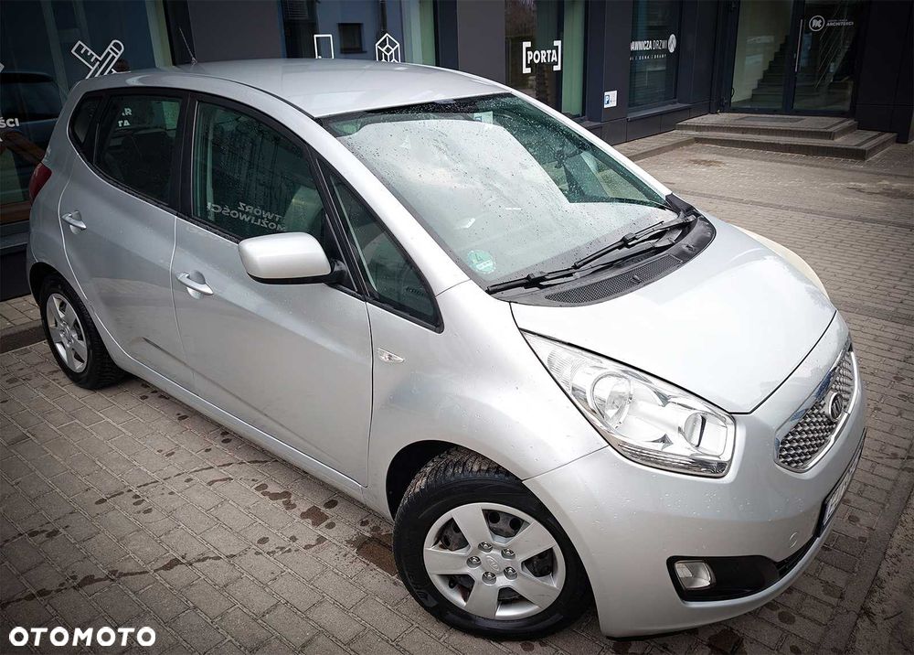 Kia Venga - 3