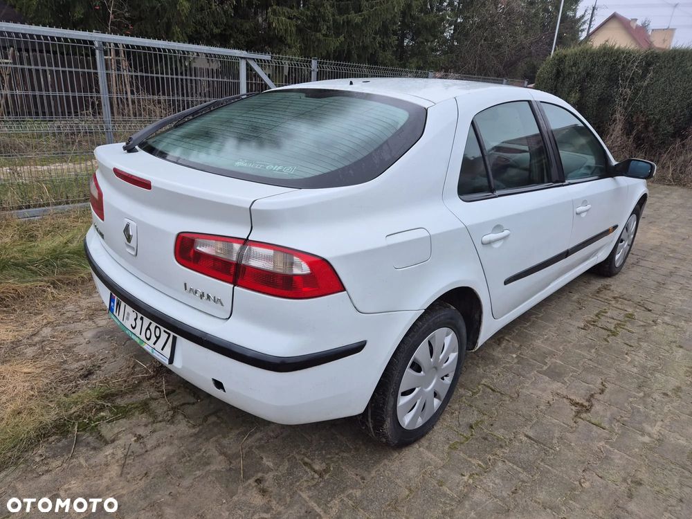 Renault Laguna 1.8 Concorde - 4