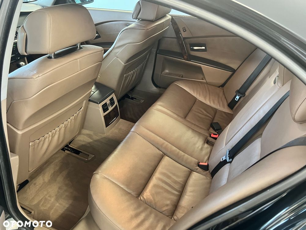 BMW Seria 5 - 18