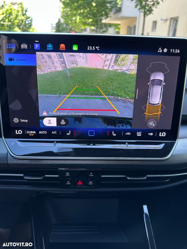 VOLKSWAGEN Golf 2025 — imagine 20