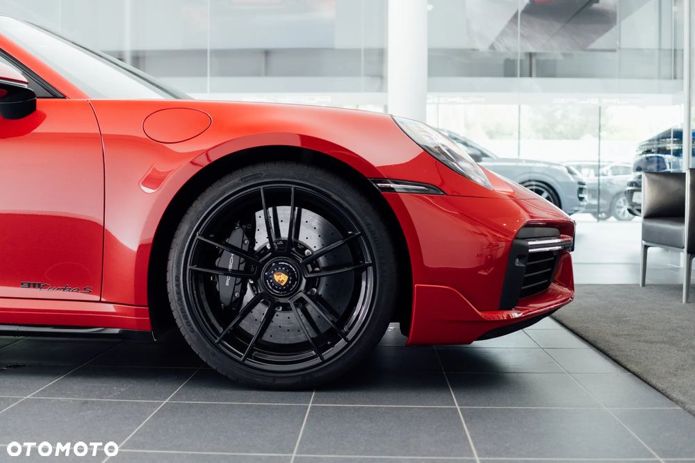 Porsche 911 Turbo S - 22