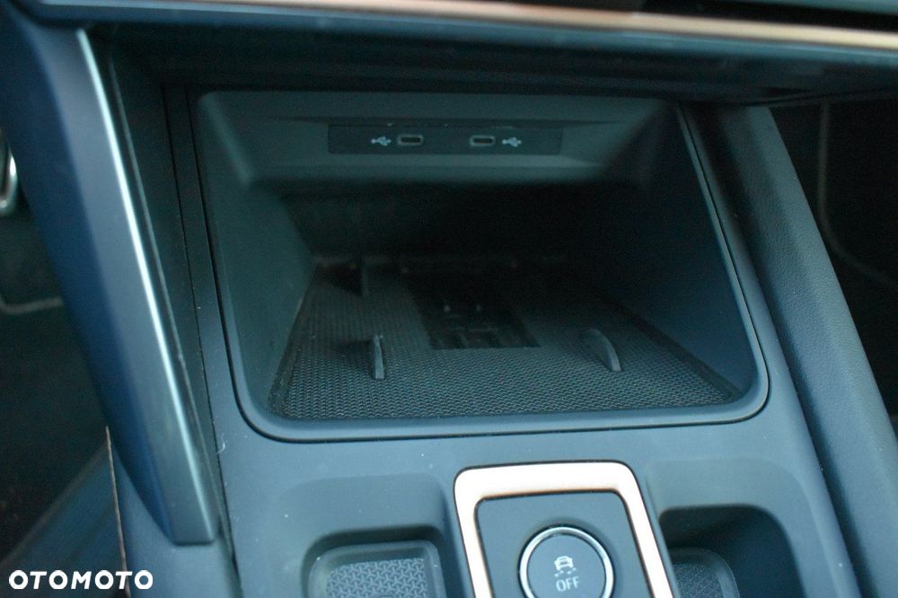 Cupra Formentor 1.5 eTSI mHEV DSG - 16