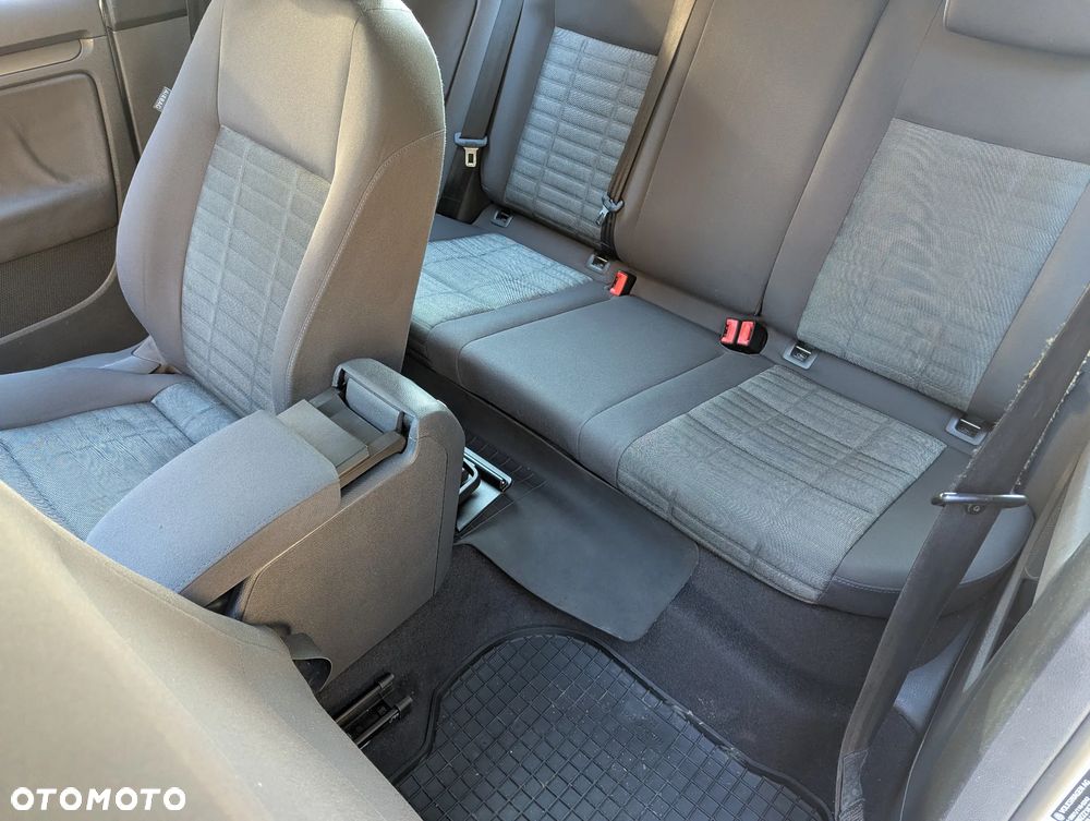 Volkswagen Golf 1.6 Trendline - 9