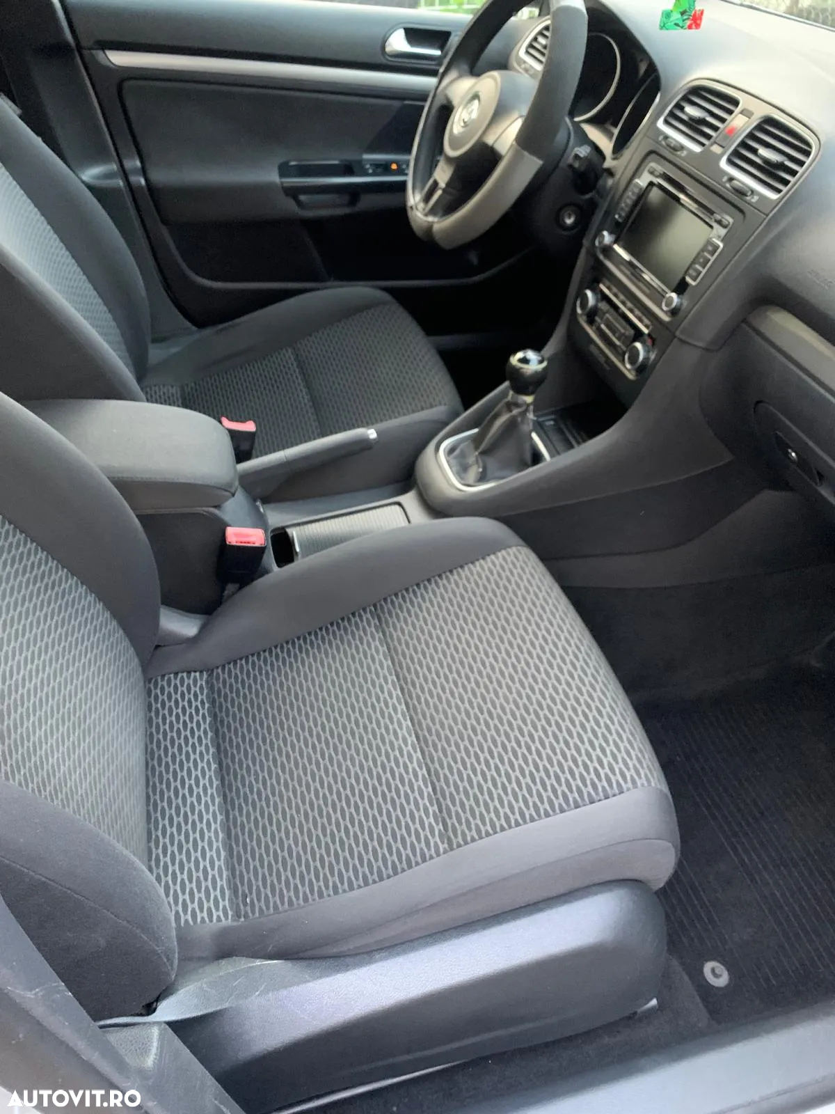 Volkswagen Golf 1.6 TDI BlueMotion Technology DPF Comfortline - 9