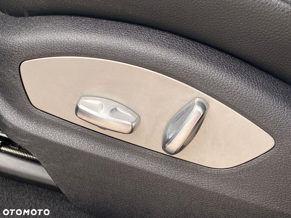 Porsche Macan Standard - 26