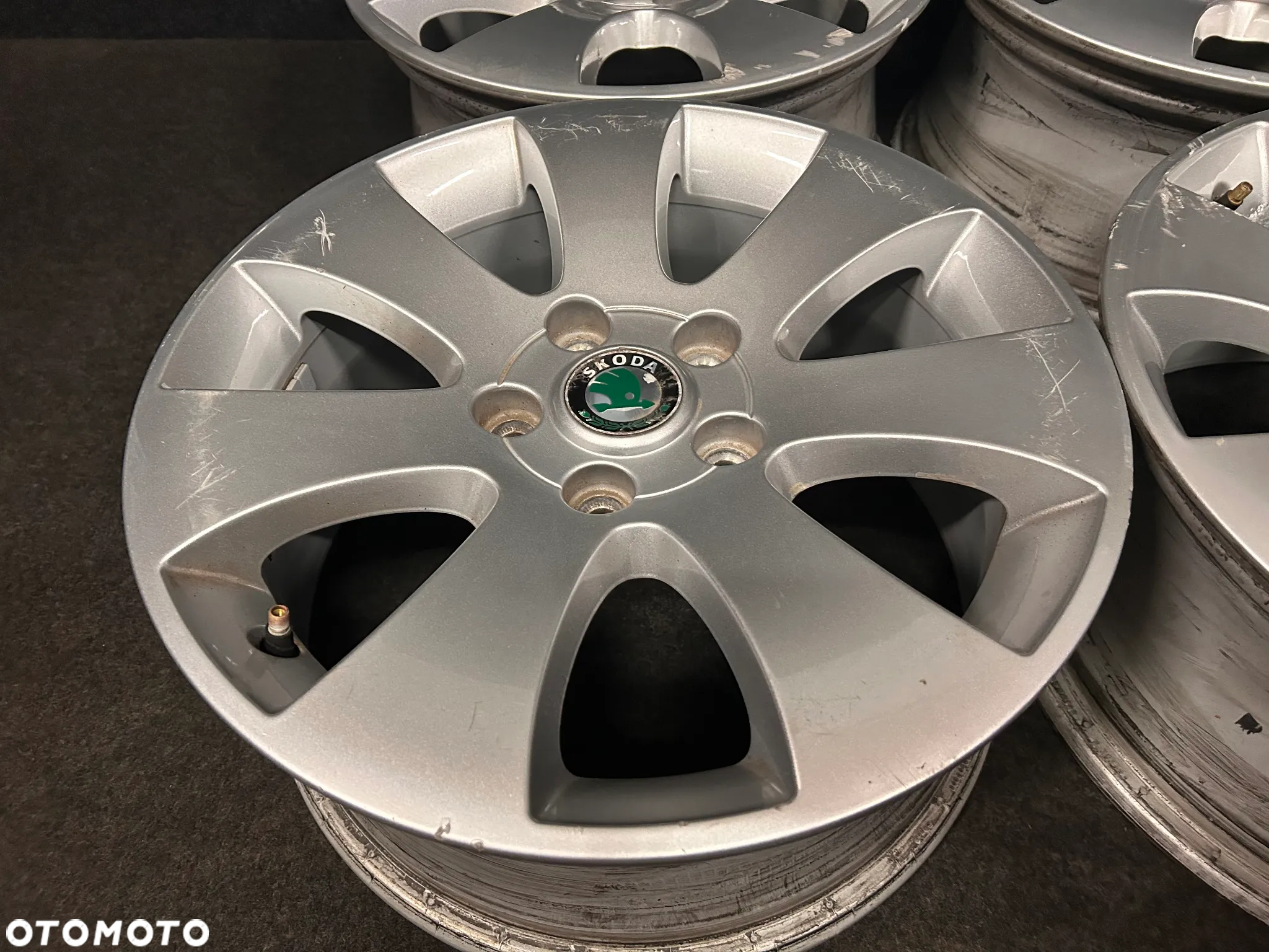 Alufelgi Skoda Superb II, Octavia II, III 16 cali 5x112 4szt. - 23