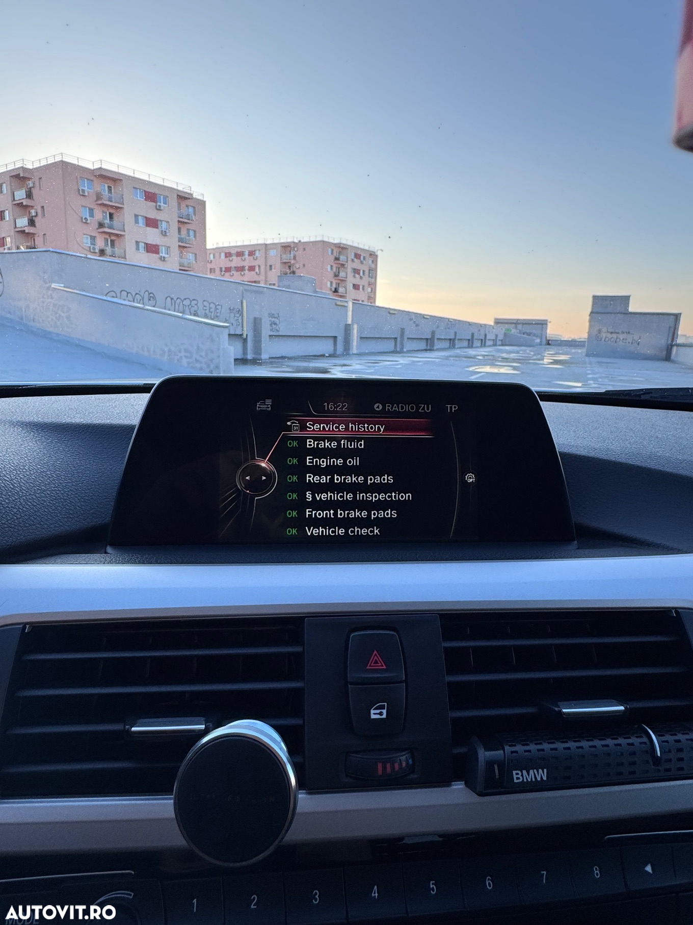BMW Seria 3 318d Touring Aut. - 25