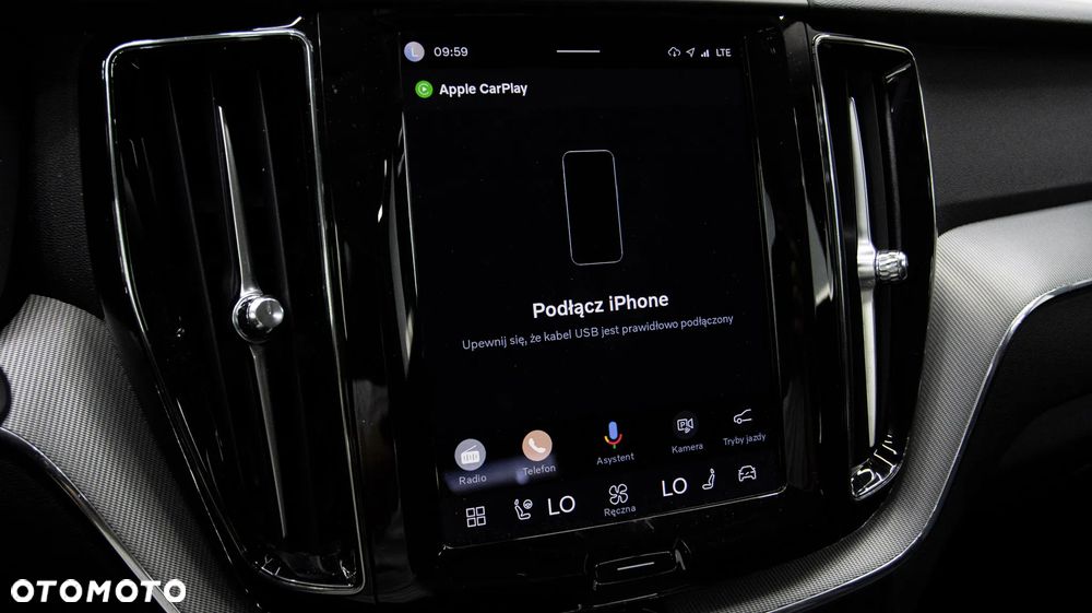 Volvo XC 60 T6 Plug-In Hybrid AWD Core - 33